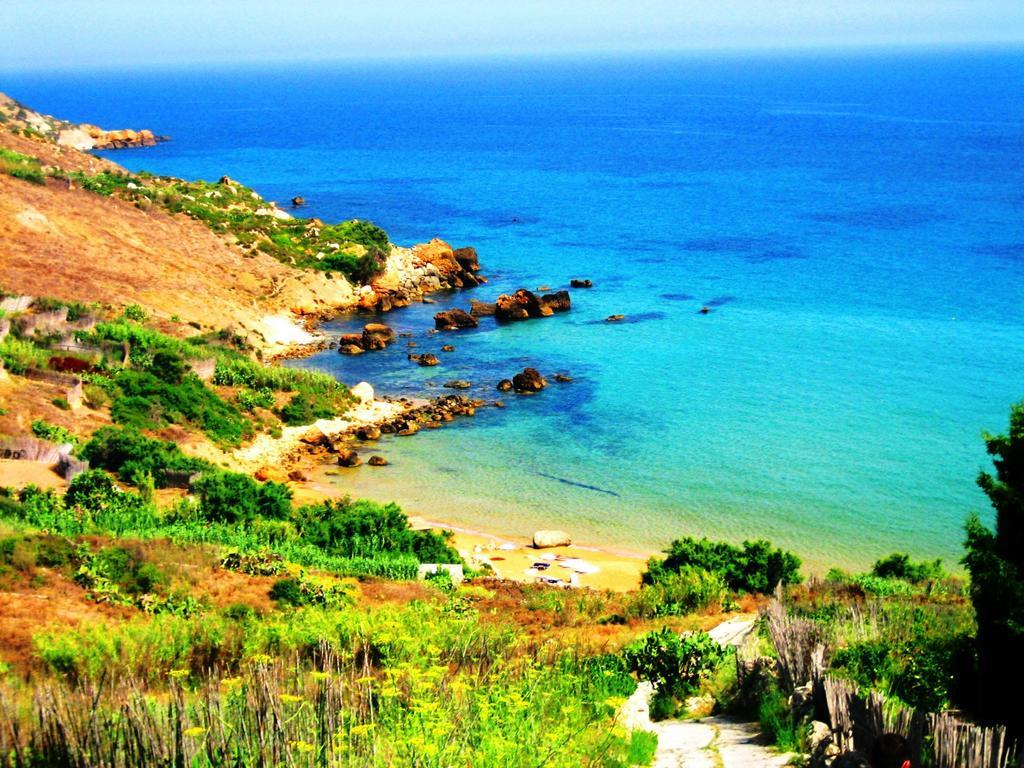 Отель Ta'Kemmuna Кала Экстерьер фото